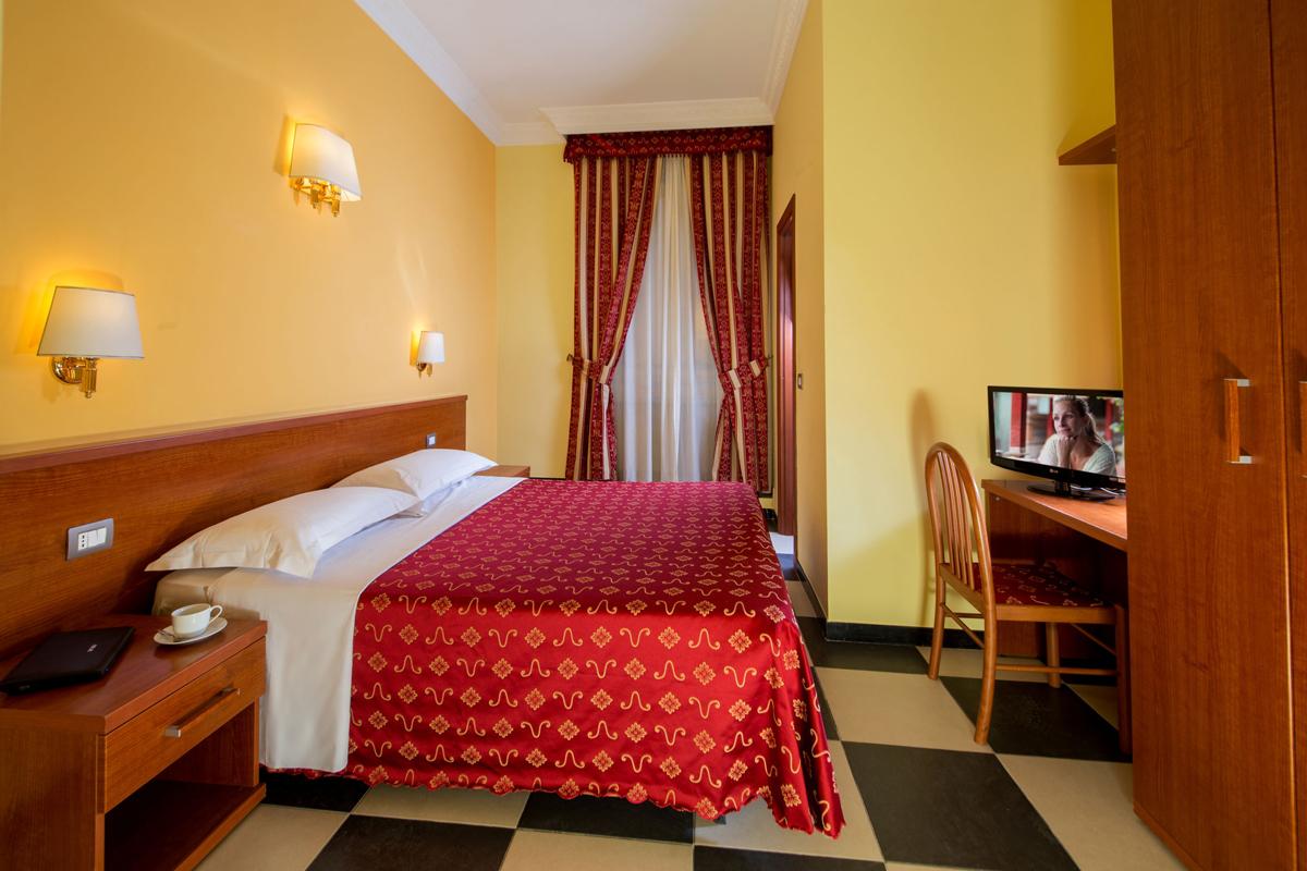 AFFITTACAMERE ROOMS IN ROME - B&B Reviews (Italy)