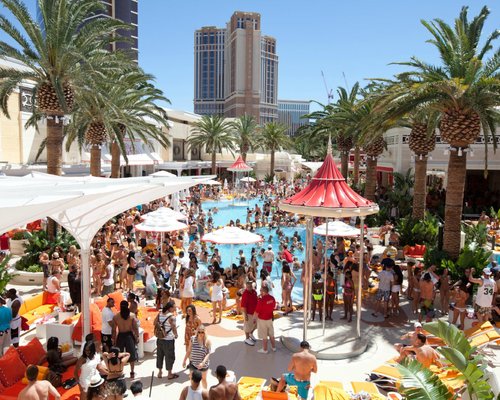 The Best Las Vegas Pool Parties On Sunday (2023)