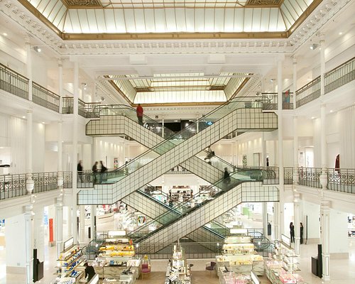 5 Unmissable Department Stores in Paris