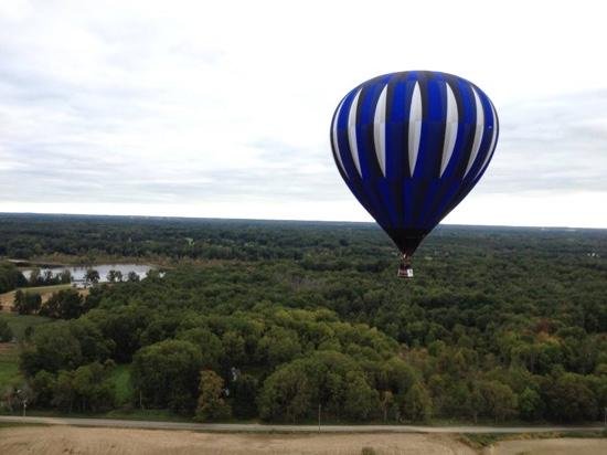 Magic Clouds Balloon Corporation, Battle Creek