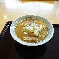 醤油ラーメン (¥730)