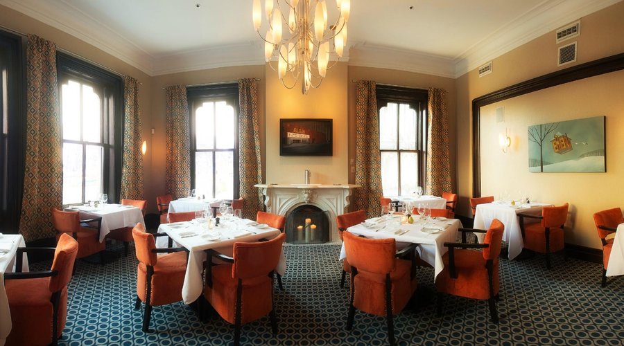 Fine dining room