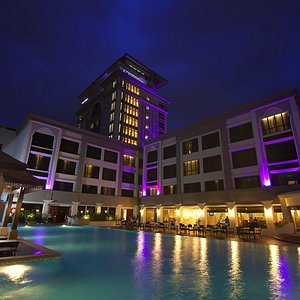 Hotel Perdana ?w=300&h=300&s=1