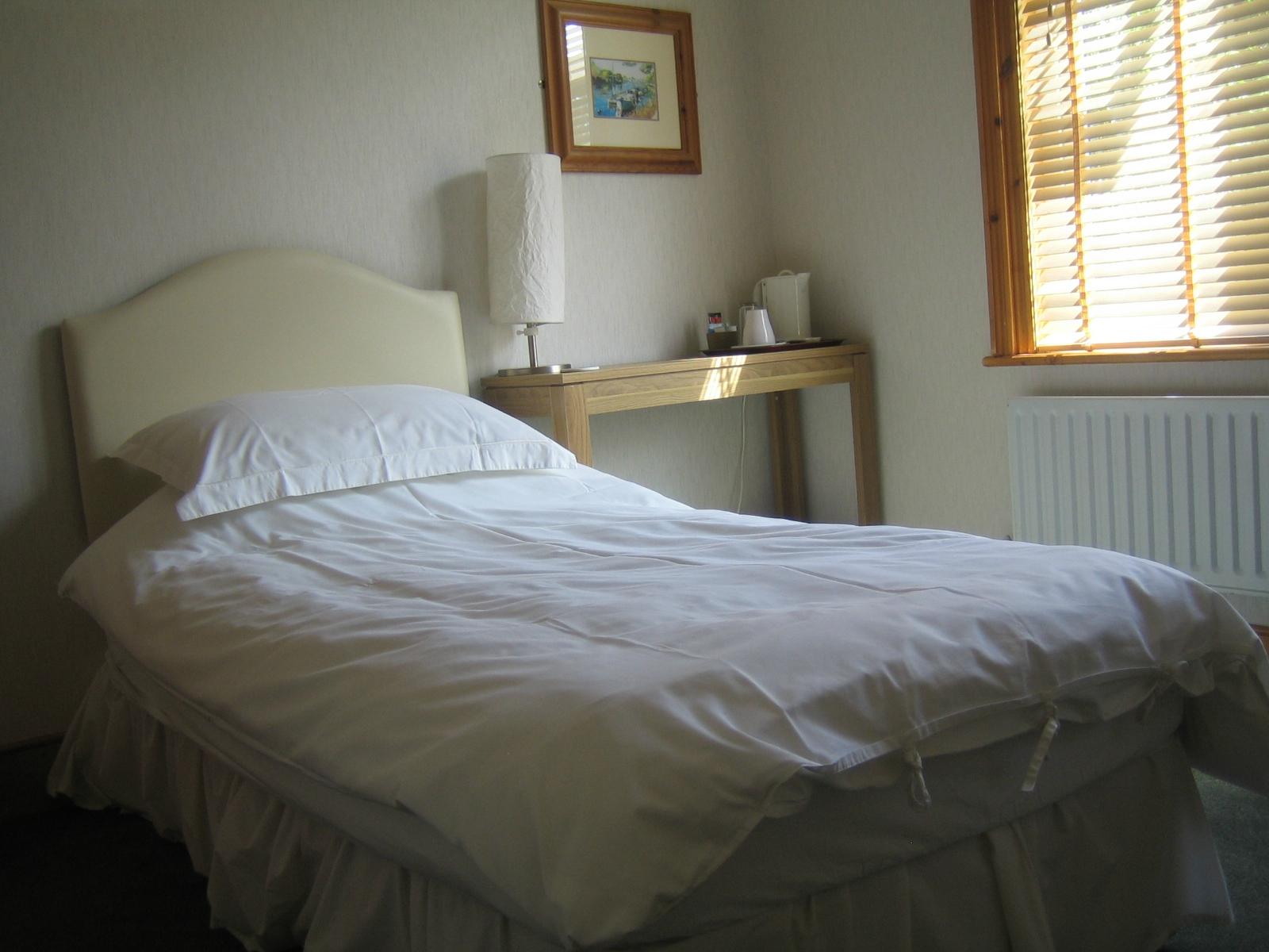 TWICKENHAM BED & BREAKFAST - Prices & B&B Reviews (United Kingdom)