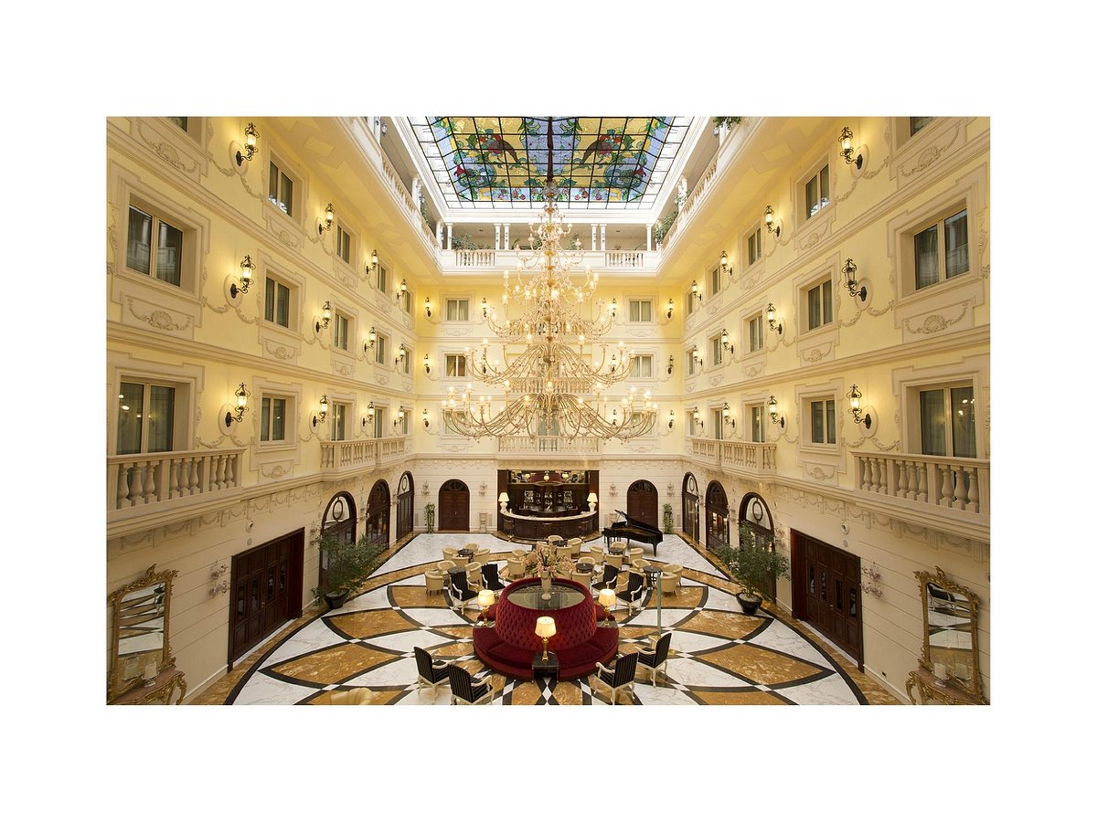 Grand Hotel Vanvitelli โรงแรมใน คาเซอร์ทา