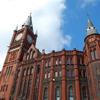 Victoria Gallery & Museum exterior