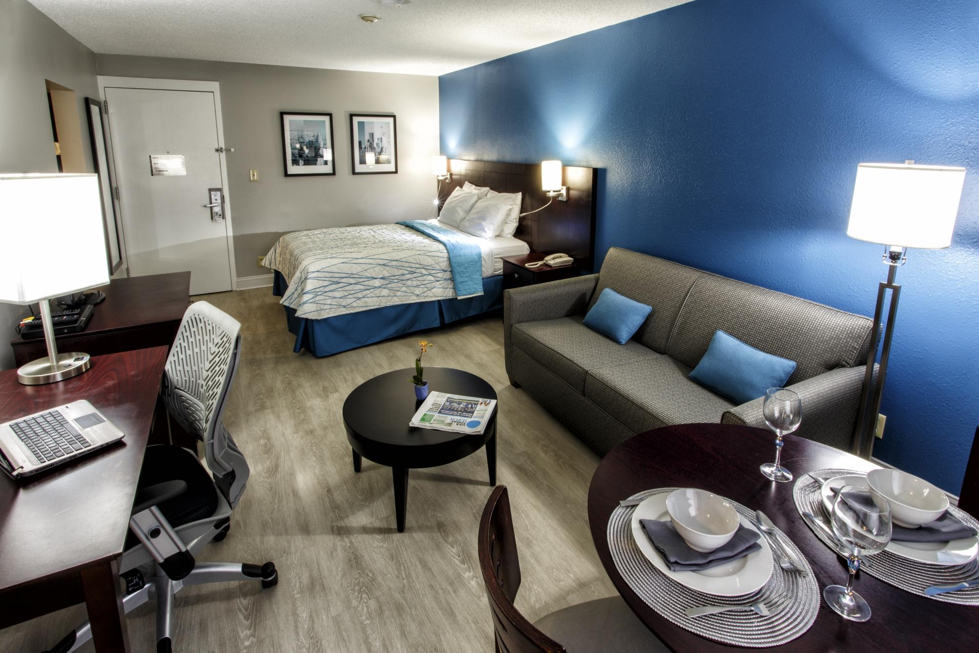 Hotel photo 9 of Navy Lodge New York.