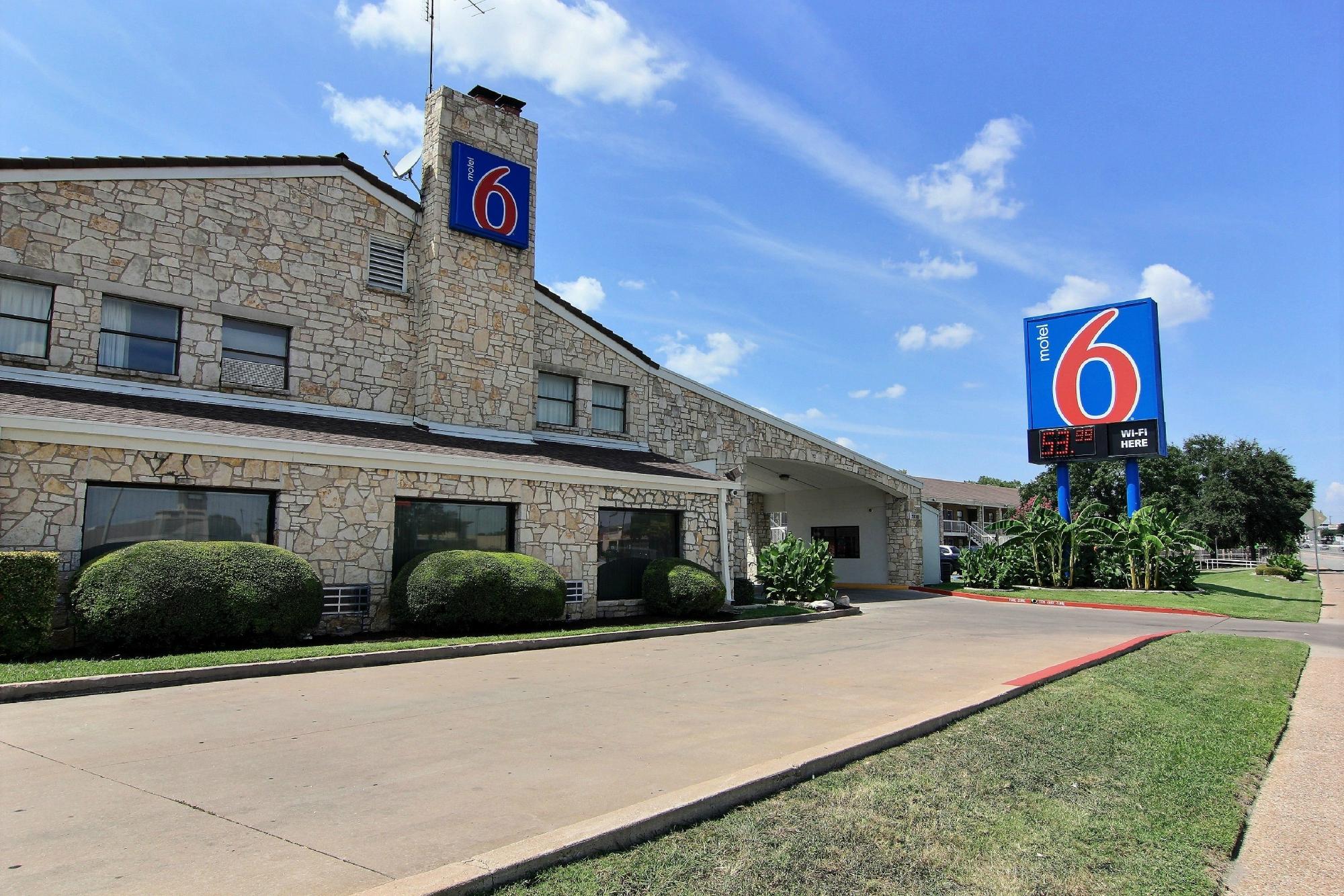 Motel 6 hotsell converse tx