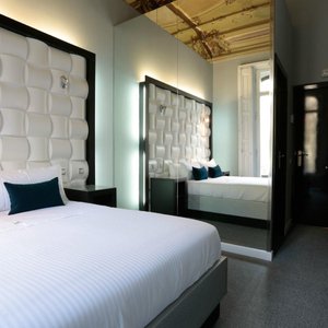 DOUBLE ROOMS