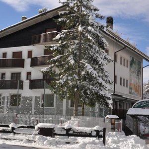 Hotel Biancaneve in winter