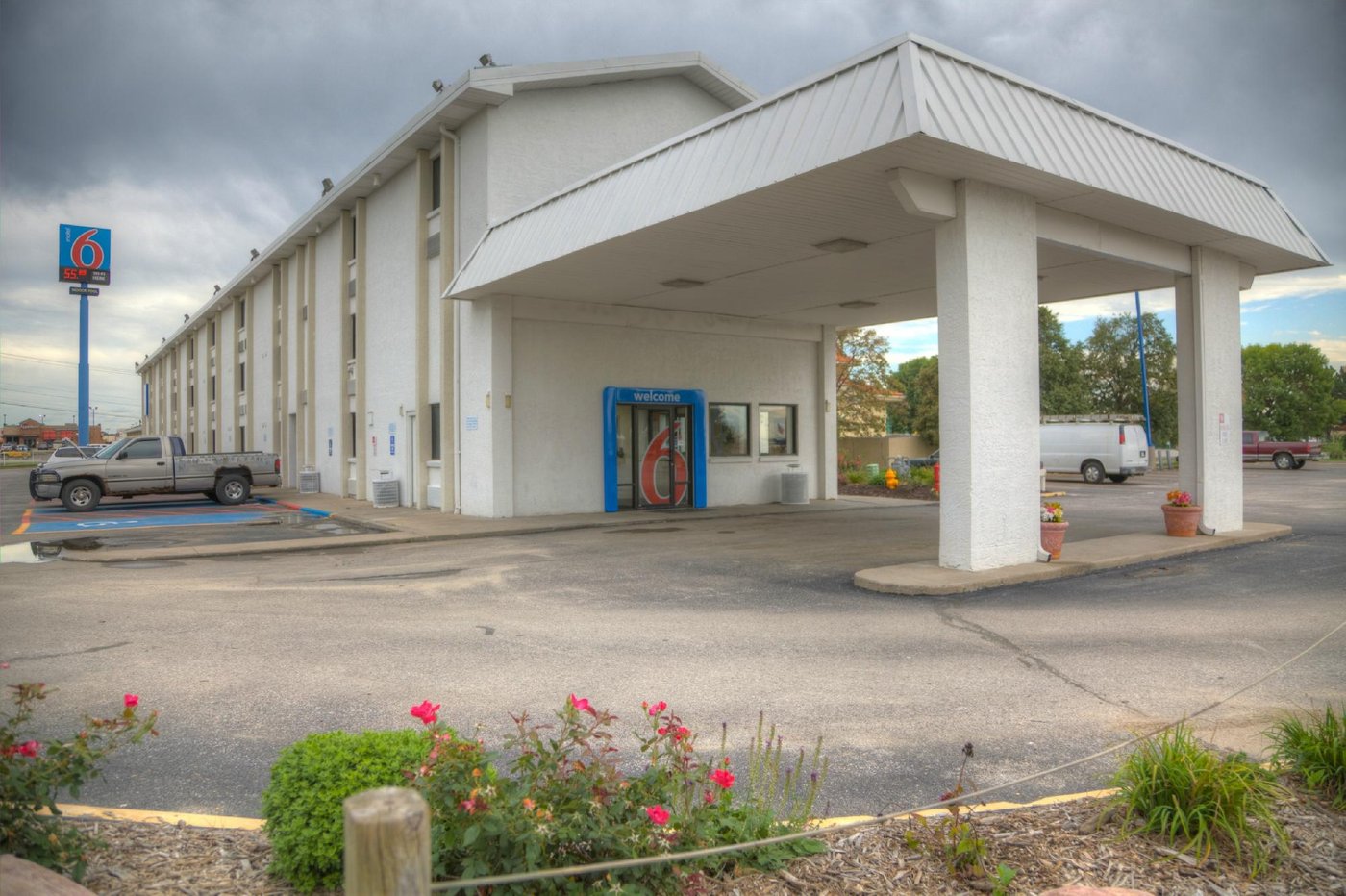 MOTEL 6 OMAHA EAST - COUNCIL BLUFFS $54 ($̶7̶2̶) - Updated 2022 Prices