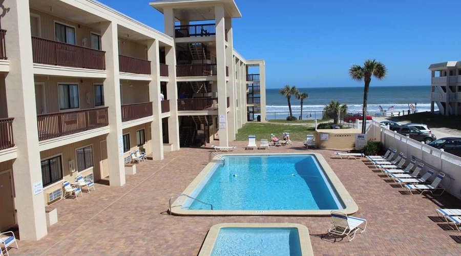 Pool deck