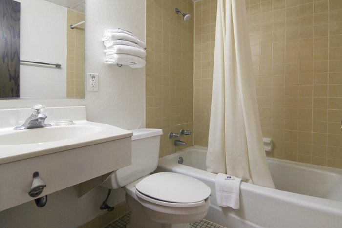 CORATEL INN & SUITES WAITE PARK $59 ($̶8̶4̶) - Prices & Motel Reviews - MN