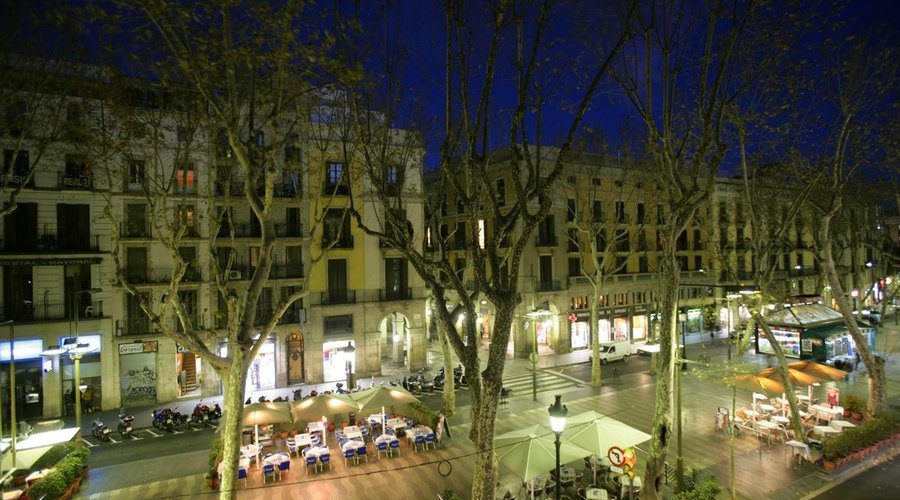 ramblas night view