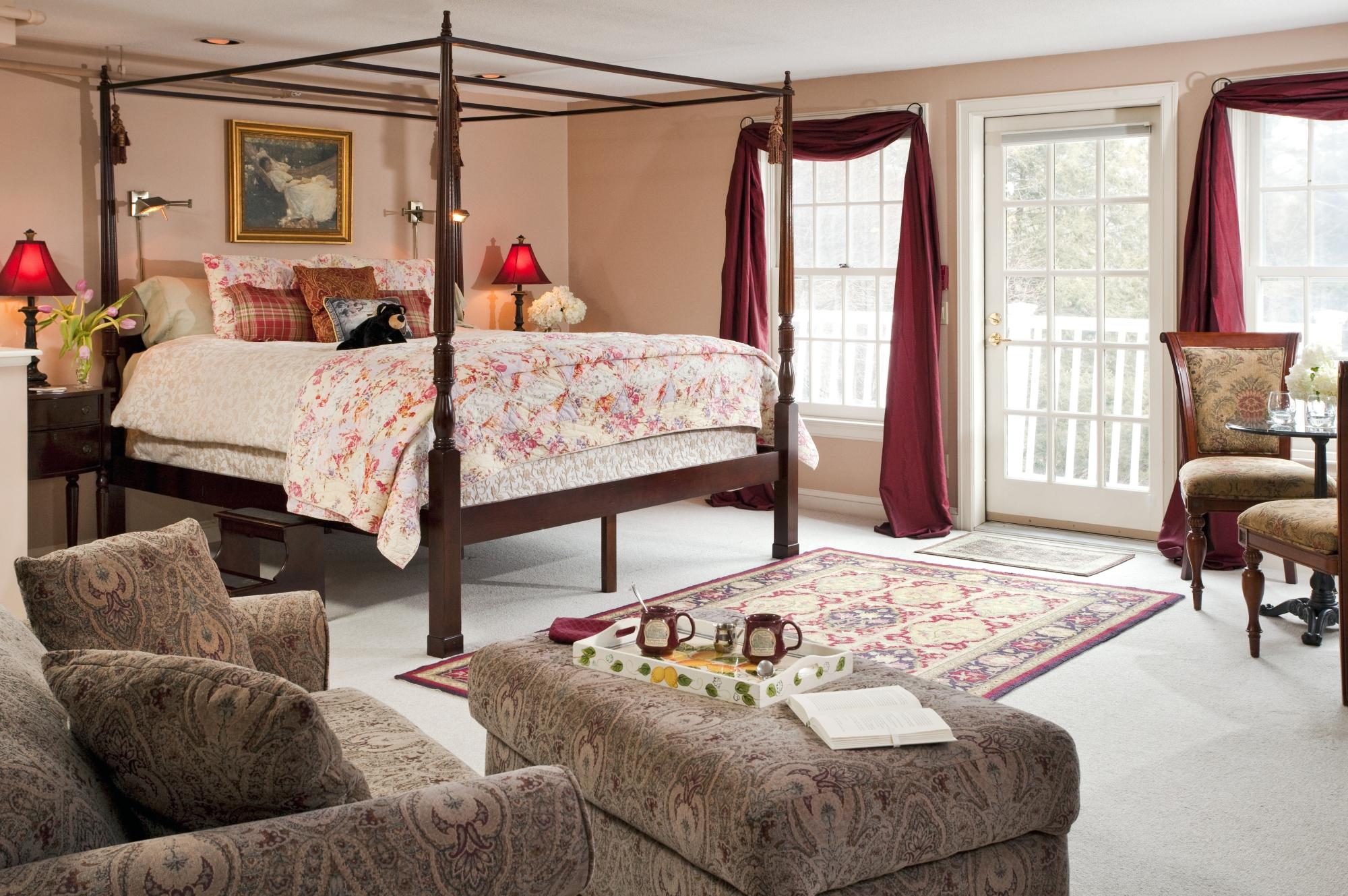 APPLEGATE INN - Prices & B&B Reviews (Lee, MA)