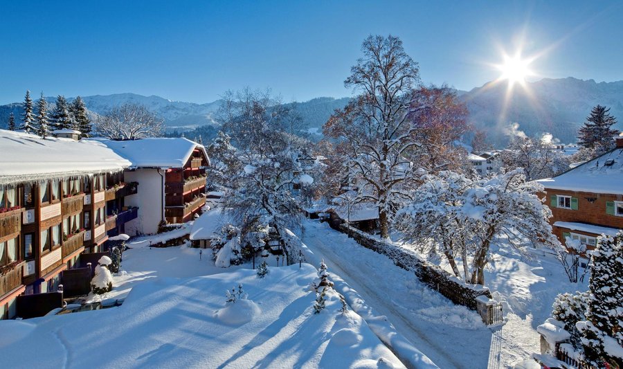 Hotelgarten im Winter
