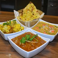 aloo gobi, naan
