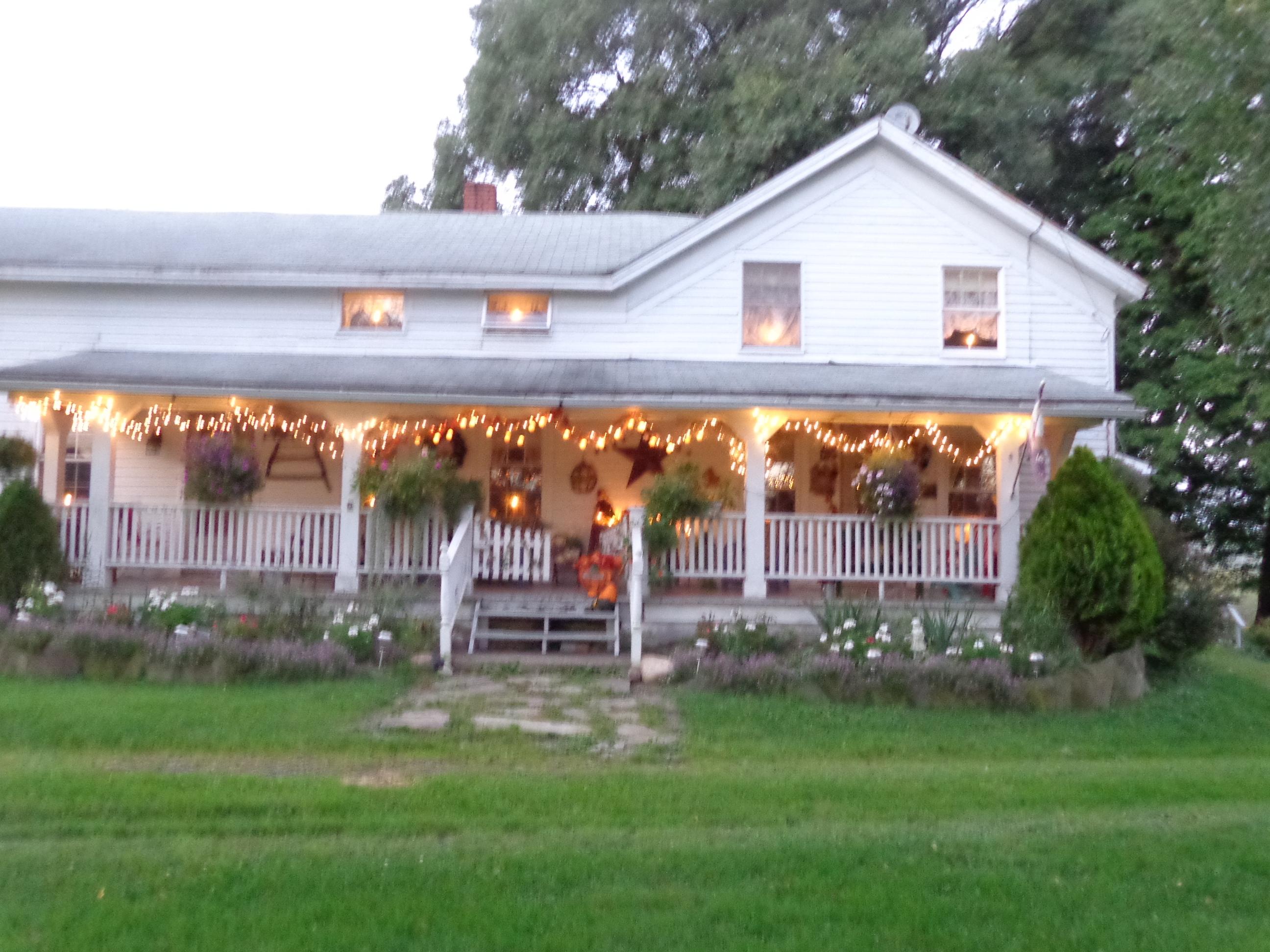 BUTTON'S CREEKSIDE FARM BED & BREAKFAST - B&B Reviews (Cohocton, NY)