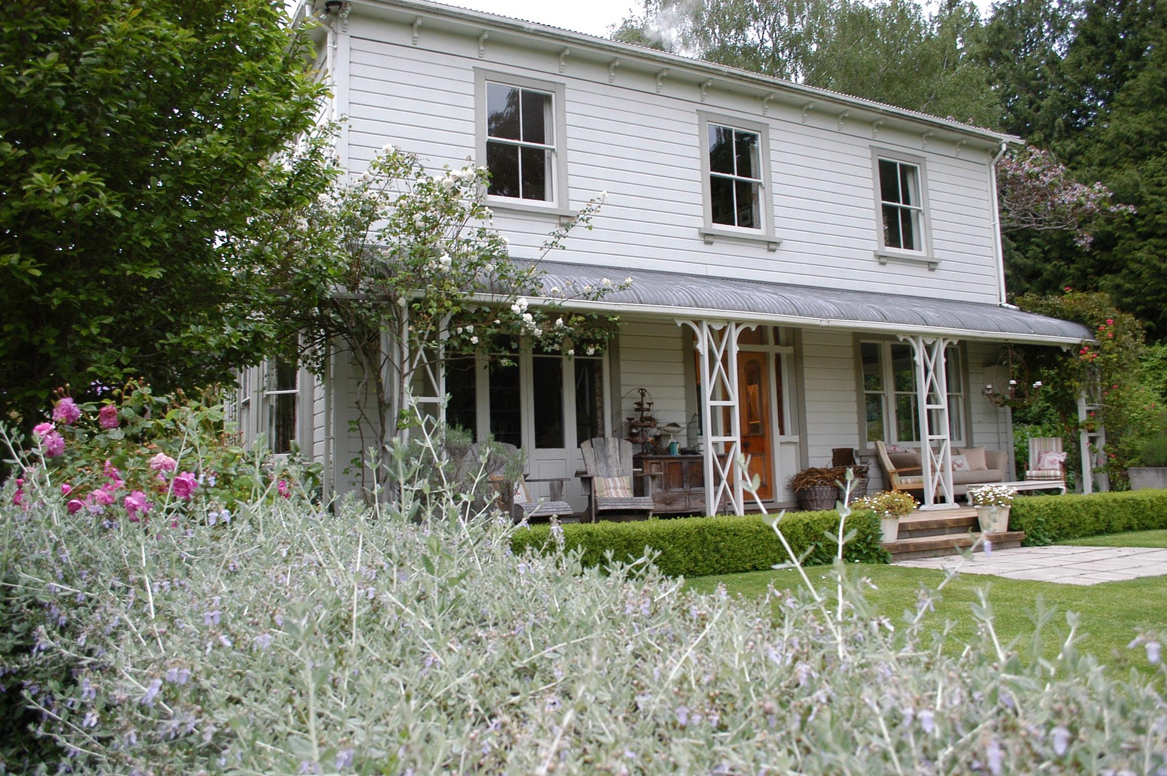 COOMBE FARM BED AND BREAKFAST - Updated 2024 Reviews & Photos