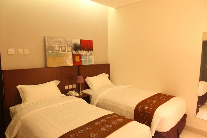 Miko Hotel Makassar Rooms: Pictures & Reviews - Tripadvisor