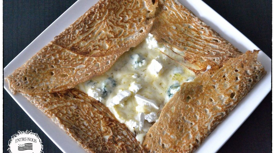 Emmental cheese , roquefort cheese and goat cheese