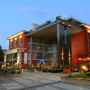 Hotel Divinus in Debrecen, image may contain: Hotel, Resort, City, Villa