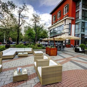 Hotel Divinus in Debrecen, image may contain: Hotel, Resort, City, Villa