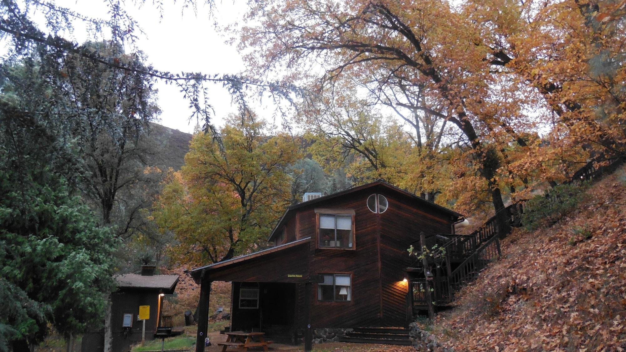 Yosemite Bug Rustic Mountain Resort by null