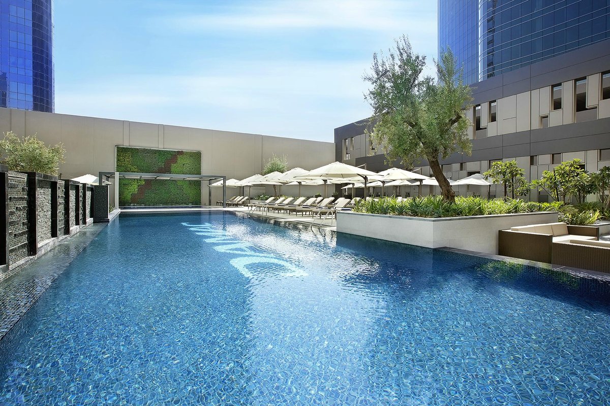 DAMAC Maison Cour Jardin Pool Pictures & Reviews - Tripadvisor