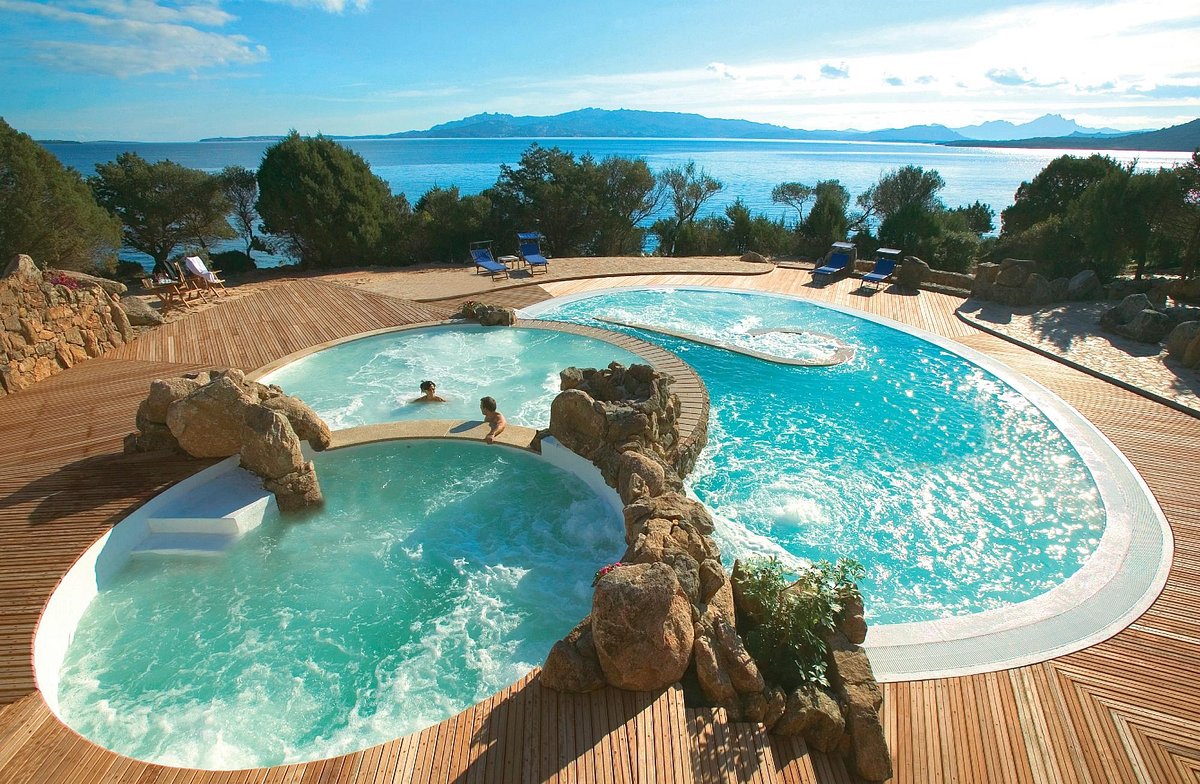 Hotel Capo D&#39;Orso Thalasso &amp; Spa, hotel a Sardegna
