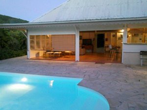 Pool & Beach