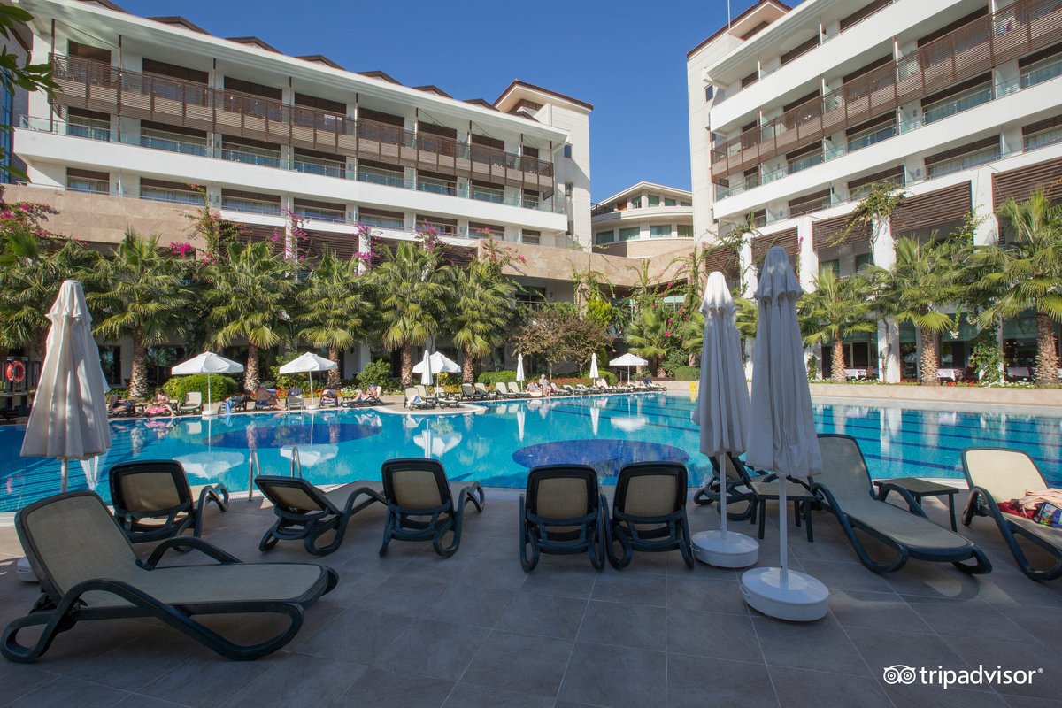 Alba Royal Hotel Pool: Pictures & Reviews - Tripadvisor