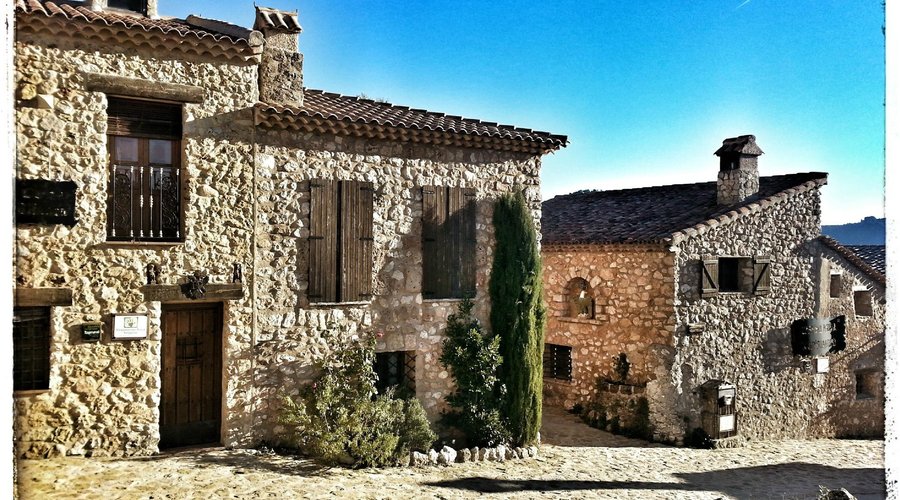 Torre Blanca y Casa del Aguila