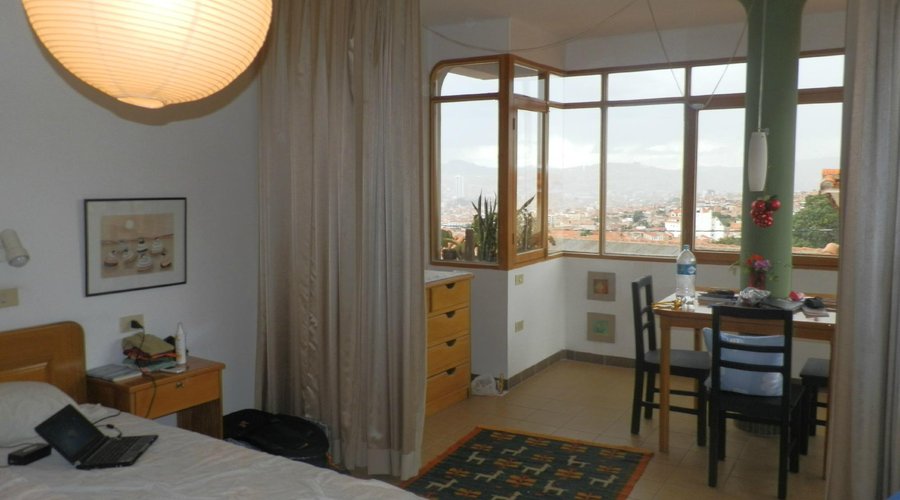 Apartamento com banheiro privado - área do apt