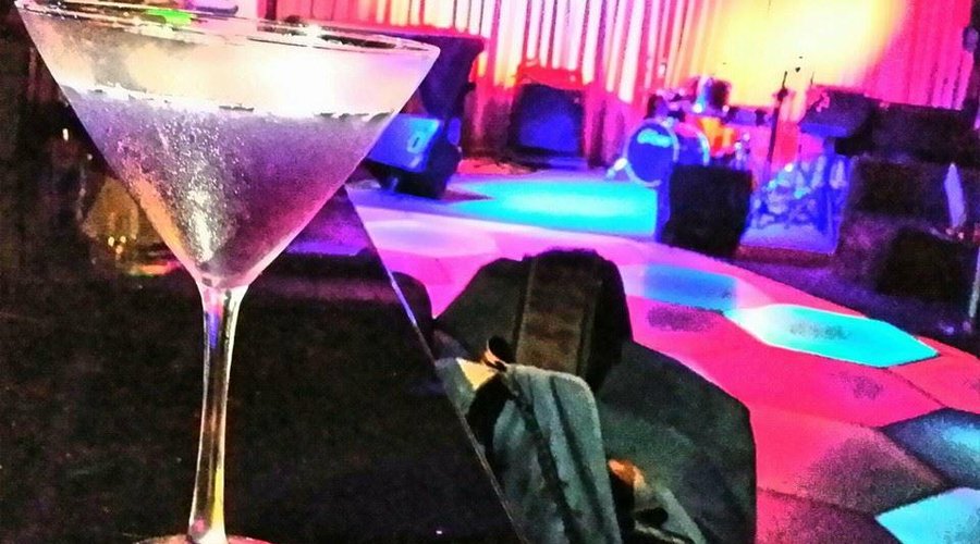 Live music bar