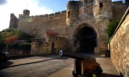 Eastgate to Lincoln Castle