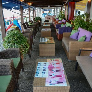 bar