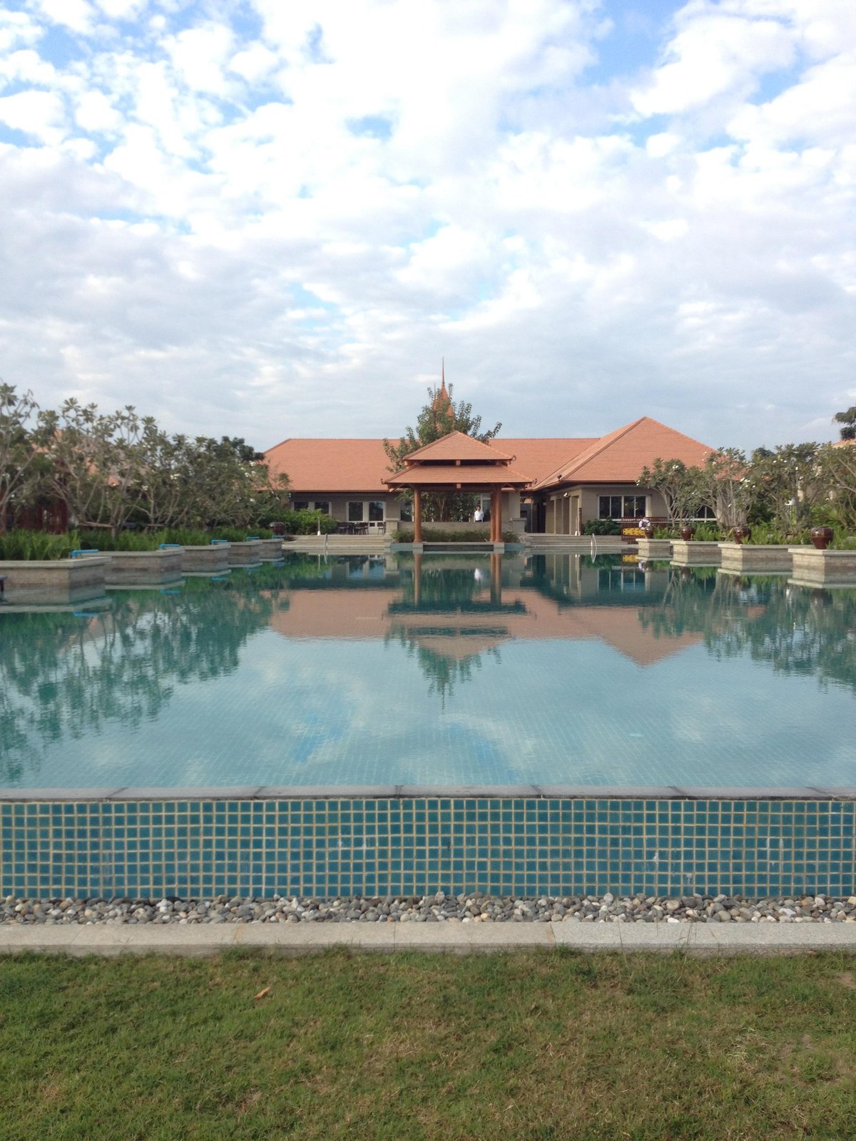 Hilton Nay Pyi Taw Concierge: Pictures & Reviews - Tripadvisor