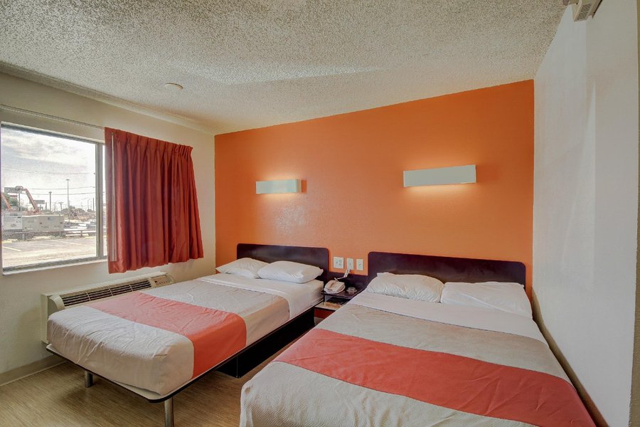 MOTEL 6 SAN ANTONIO, TX - FORT SAM HOUSTON $35 ($̶4̶7̶) - Updated 2021