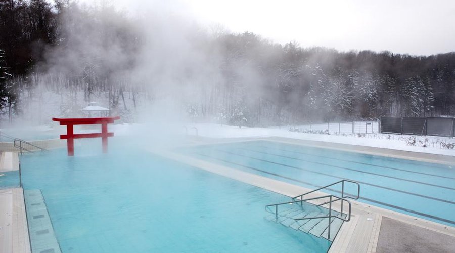 Linsberg Asia Therme Sportbecken