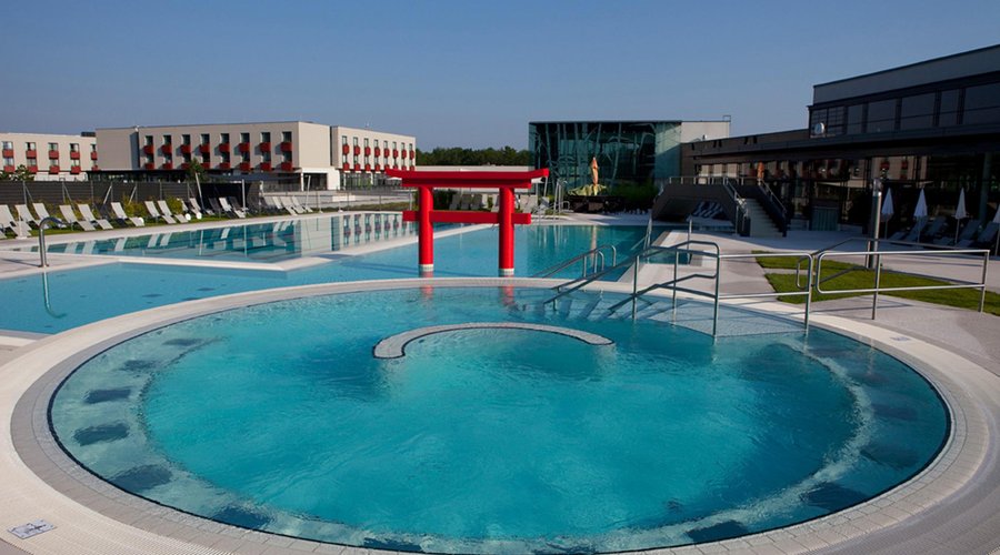 Linsberg Asia Therme Whirlpool
