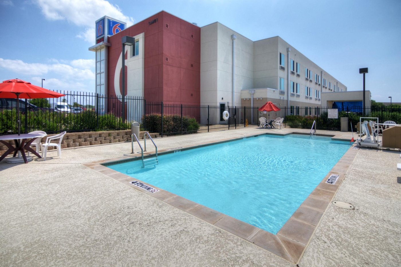 MOTEL 6 FT WORTH NORTHLAKE - SPEEDWAY: Bewertungen, Fotos