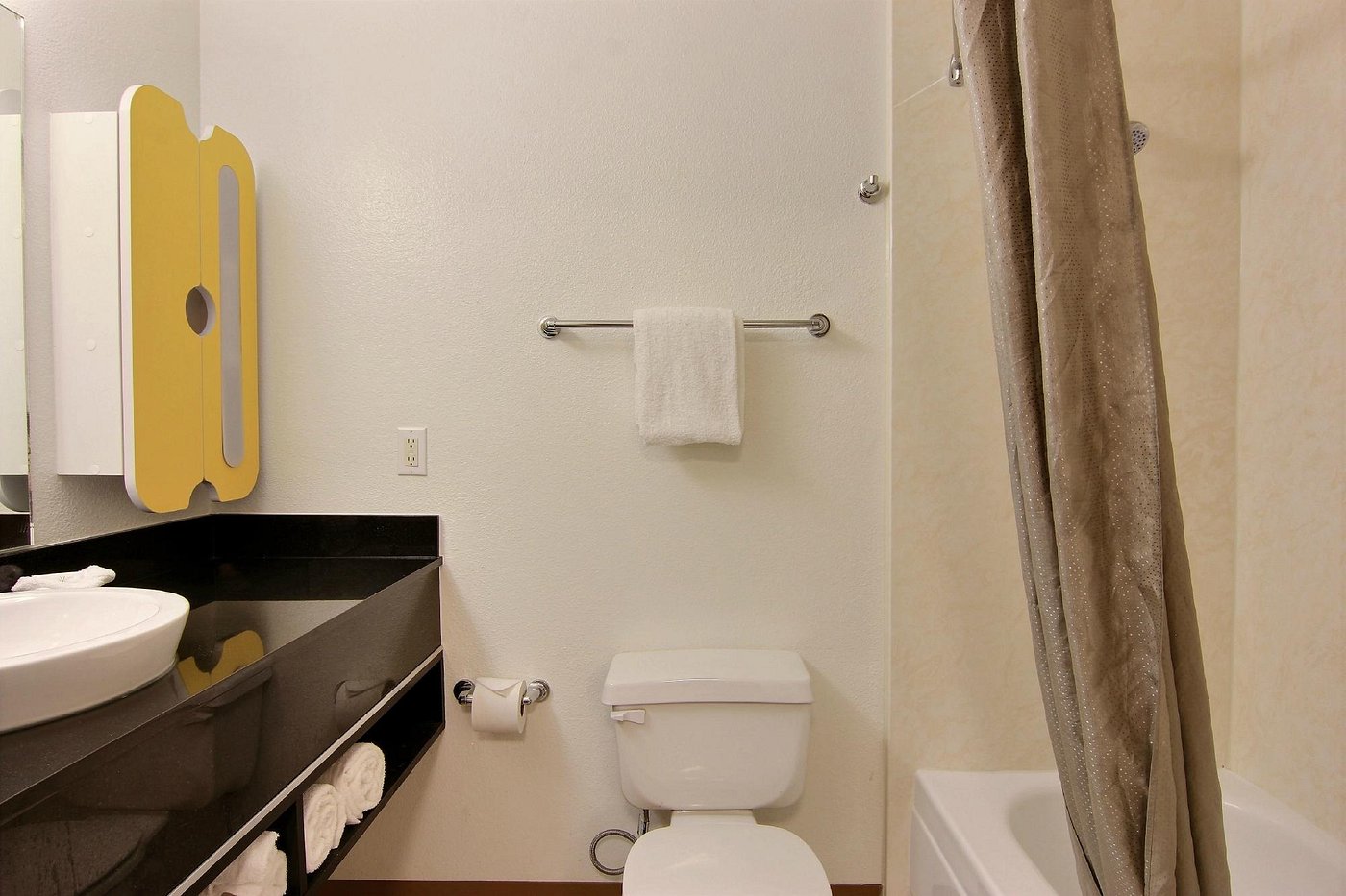 Studio 6 Austin Midtown - UPDATED Prices, Reviews & Photos (TX) - Motel