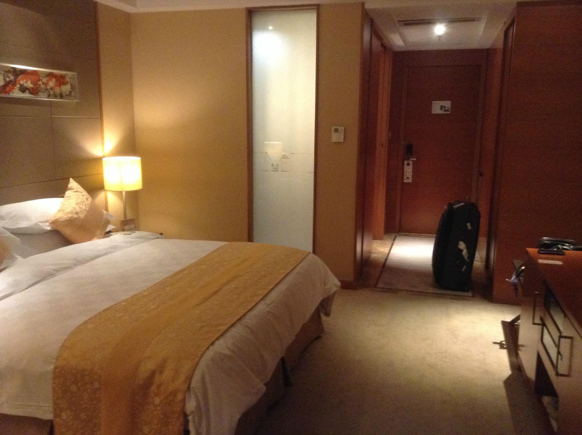 Hotel photo 12 of Noble Crown Hotel.