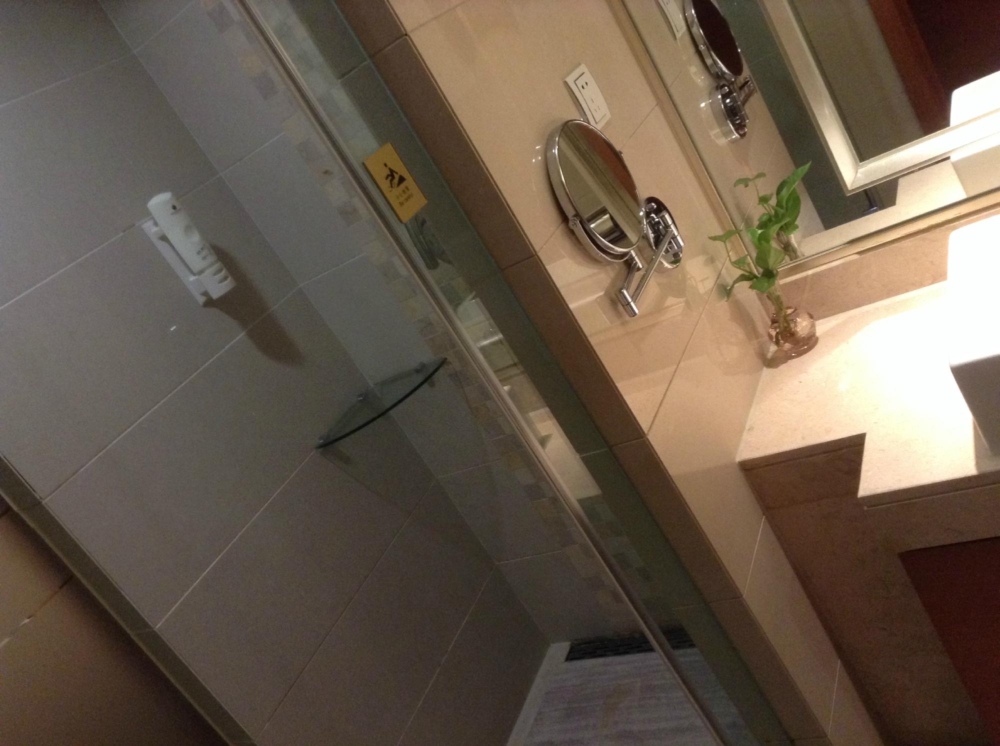Hotel photo 11 of Noble Crown Hotel.