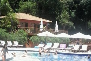 Piscina e praia