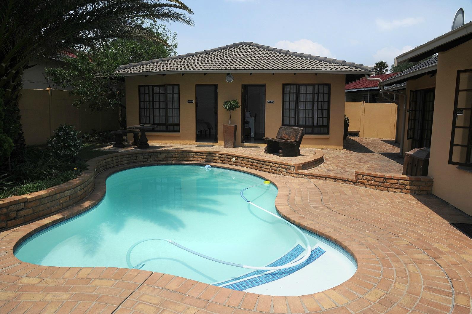 D'VINE GUEST HOUSE - Updated 2022 Prices & Reviews (Secunda, South Africa)