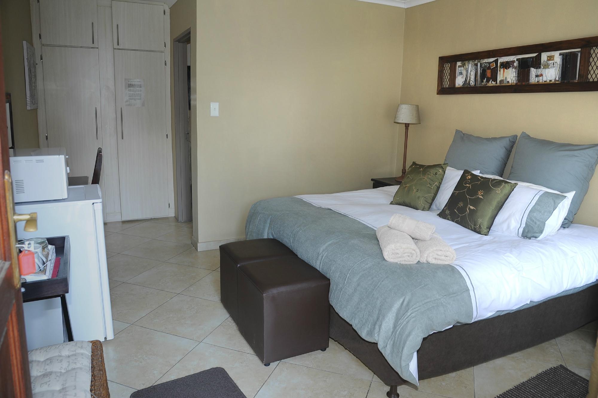 Hotel photo 1 of d'Vine Guest House.