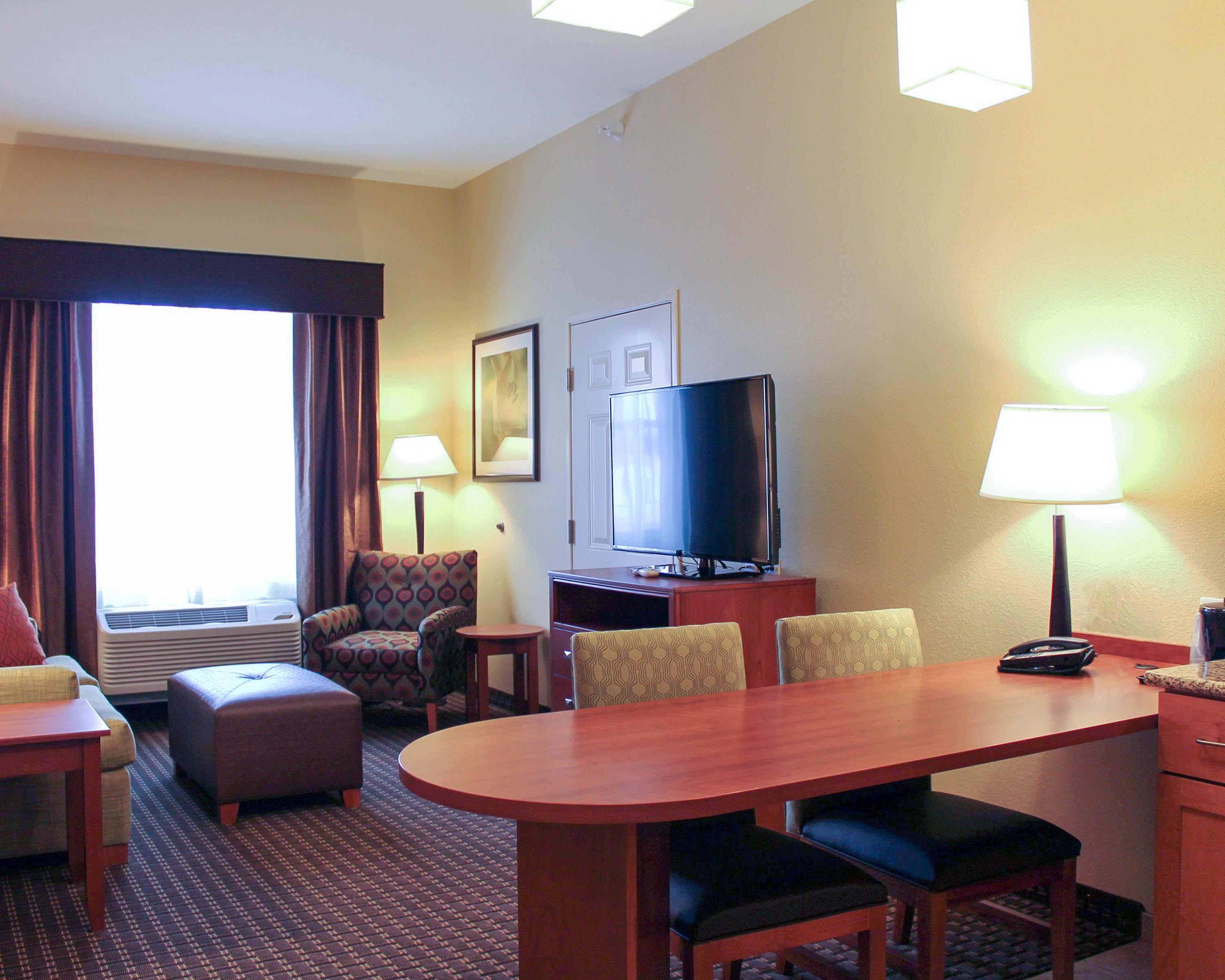 Mainstay Suites Rooms: Pictures & Reviews - Tripadvisor