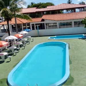 Piscina - b